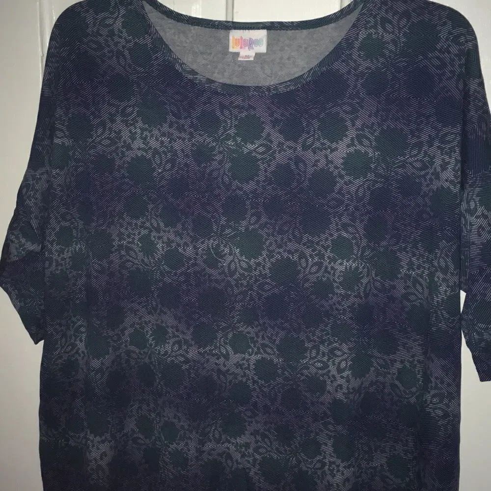 M Floral LuLaRoe Irma Tunic